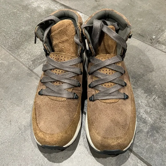 Merrell - Picture 1 of 8